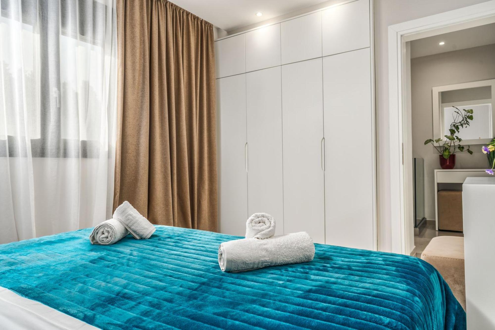 Valeria Private Villa Planos  Luaran gambar